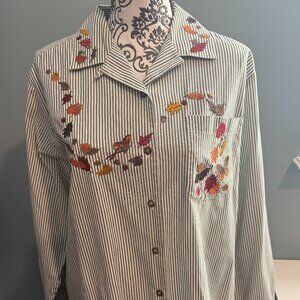 Karen Scott Fall Embroidered Button down Blouse - L
